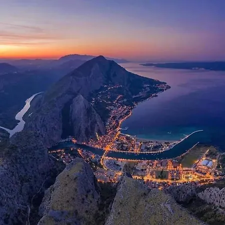 Toni * Omiš