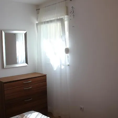 Toni * Omiš